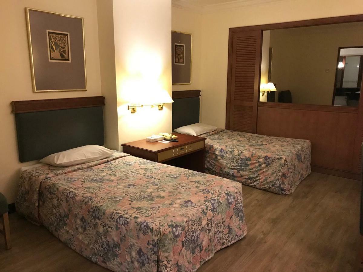 The Executive Hotel Lahad Datu Eksteriør bilde