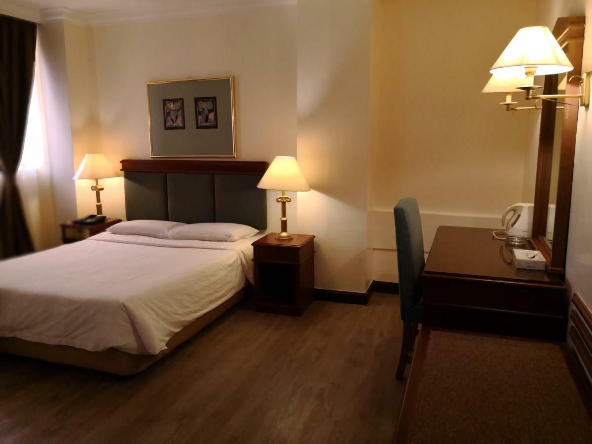 The Executive Hotel Lahad Datu Eksteriør bilde