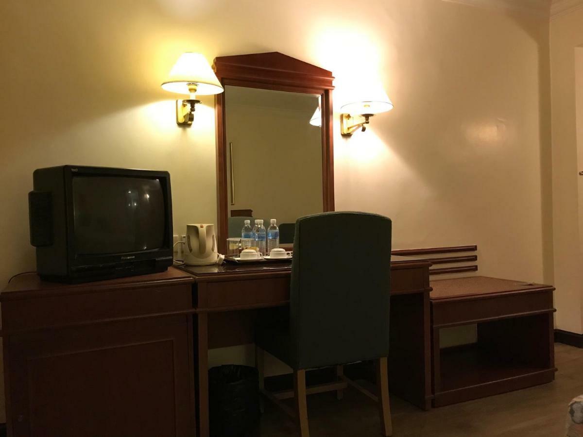 The Executive Hotel Lahad Datu Eksteriør bilde